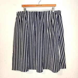 J. Crew Mercantile Classic Navy and White Pleated Striped Skirt, Size 20